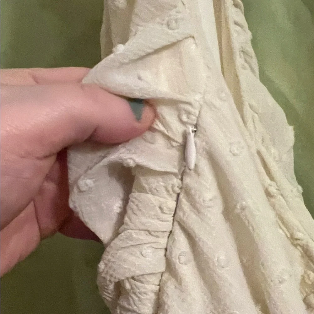 Elegant White Halter Maxi Dress - Picture 7 of 8